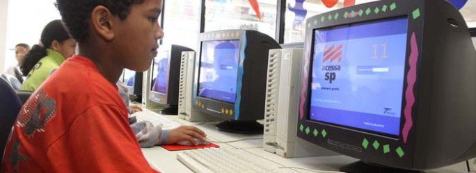 Acessa São Paulo é o programa de inclusão digital do Governo do Estado de São Paulo, coordenado pela Secretaria de Gestão Pública, com gestão da Prodesp, Companhia de Processamento de Dados do Estado de São Paulo - Diretoria de Serviços ao Cidadão.