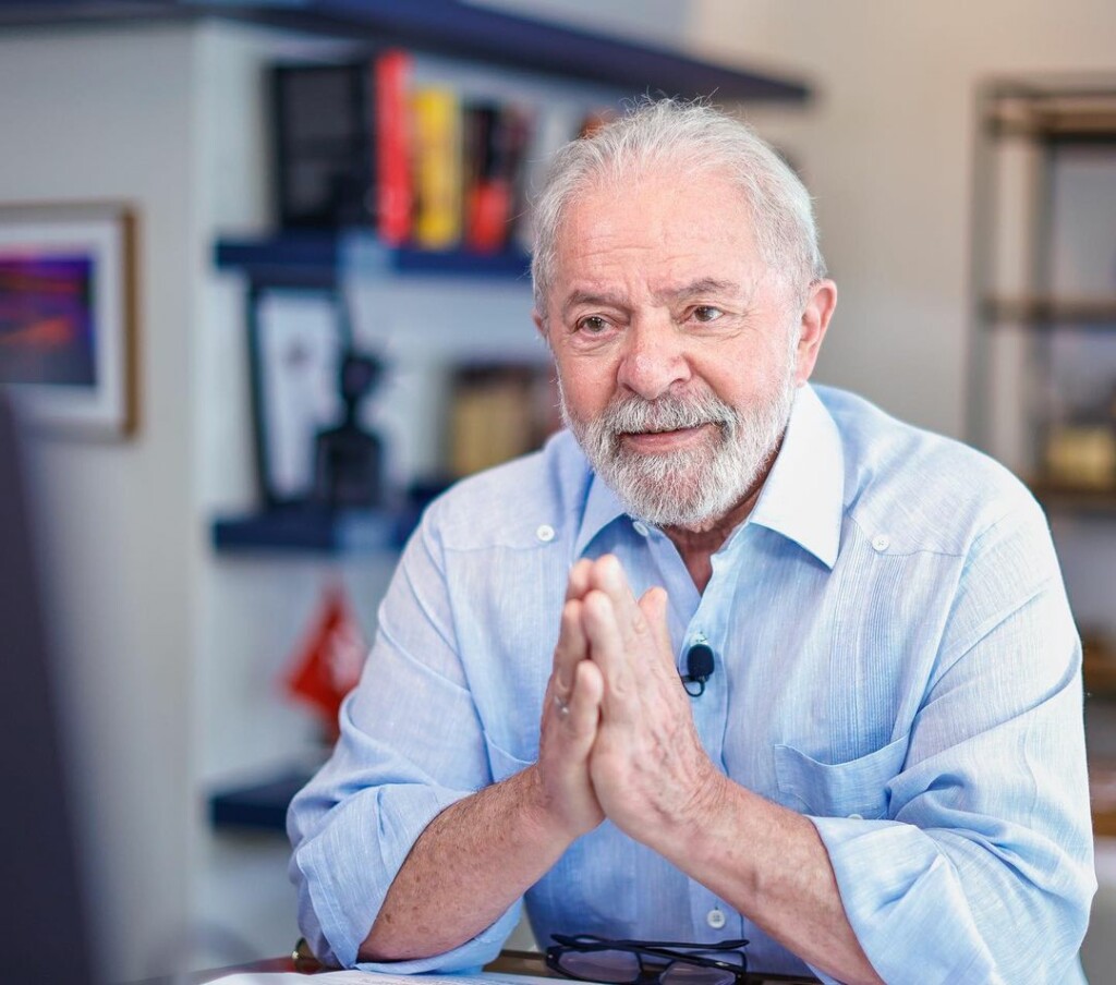 Lula defende limite para internet