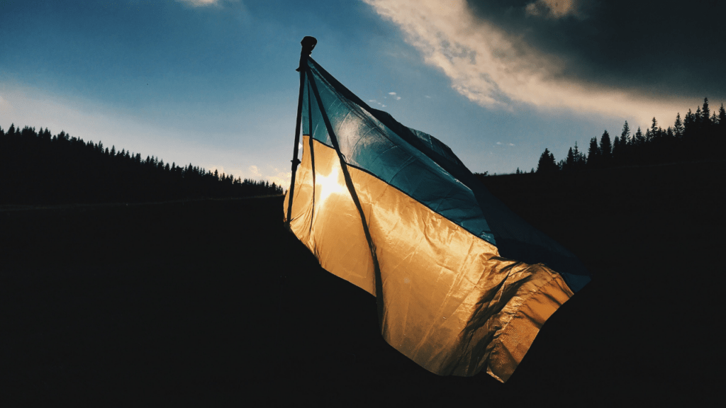 Bandeira Ucraniana (Imagem: Max Kukurudziak/Unsplash)