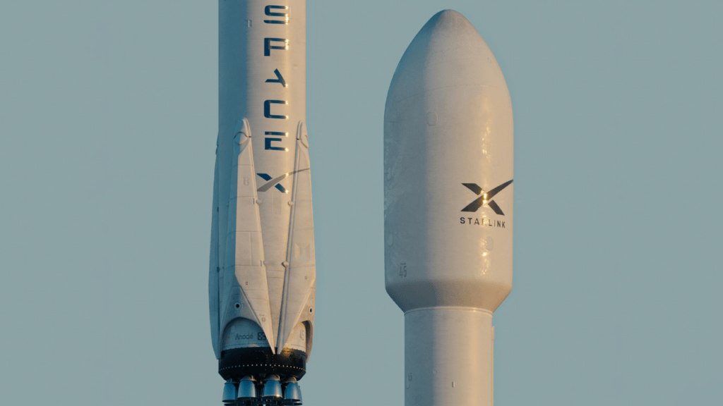 Foguetes SpaceX e Starlink (Imagem: Anirudh/Unsplash)
