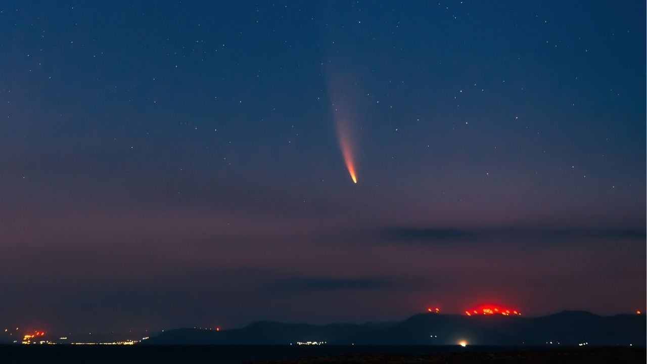 Meteoro em direção a Terra (Imagem: Tasos Mansour/Unsplash)