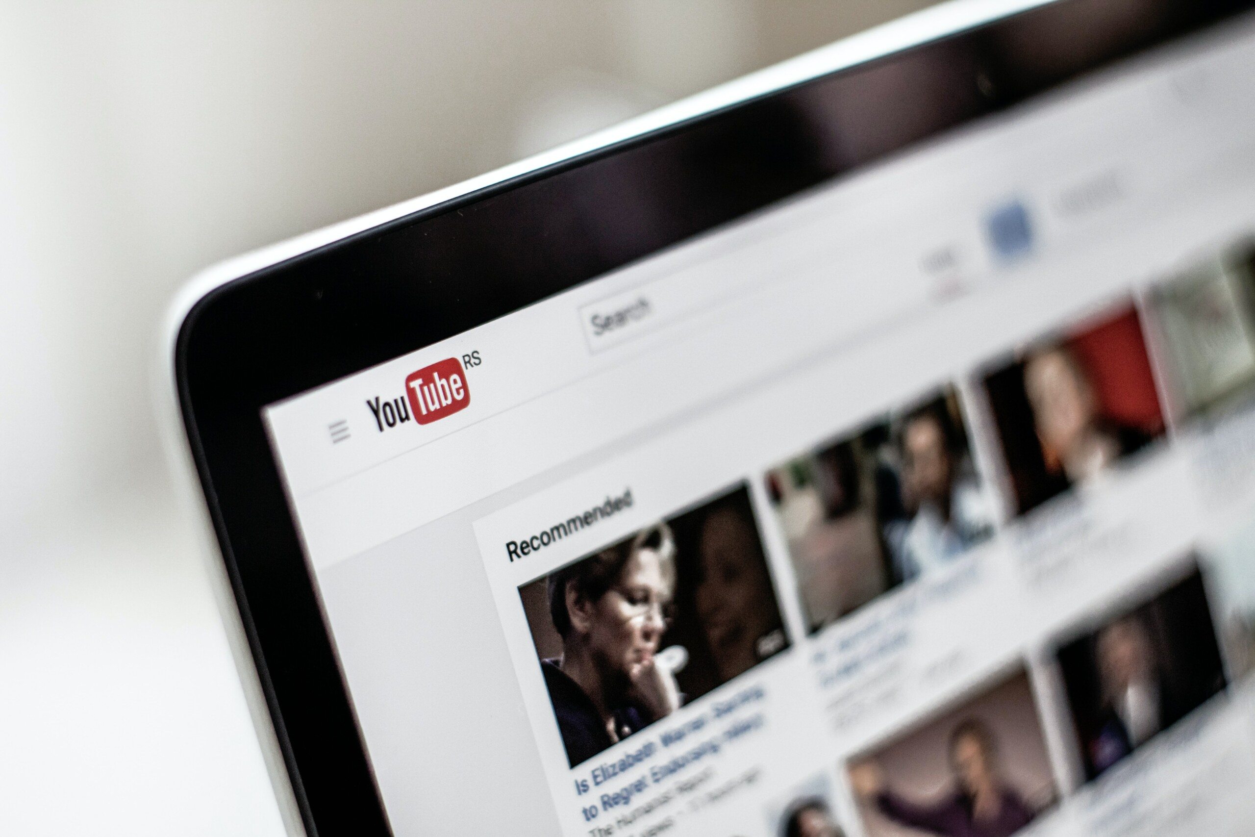É guerra! YouTube anuncia novidade que pode derrubar TikTok