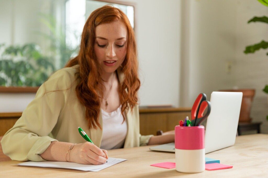 Como usar as normas ABNT no seu trabalho de maneira simples