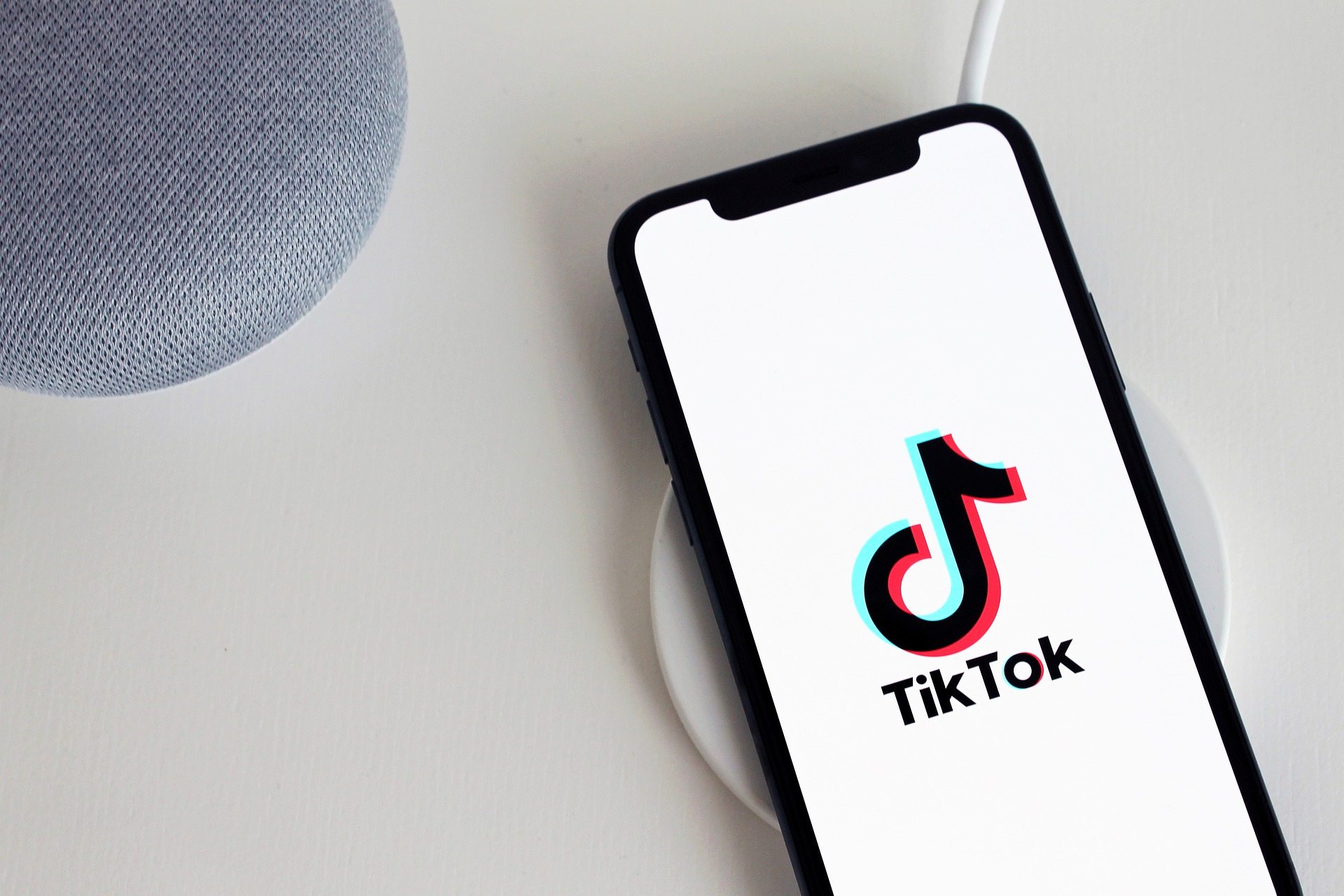 TikTok supostamente força os funcionários a trabalhar 12 horas por dia