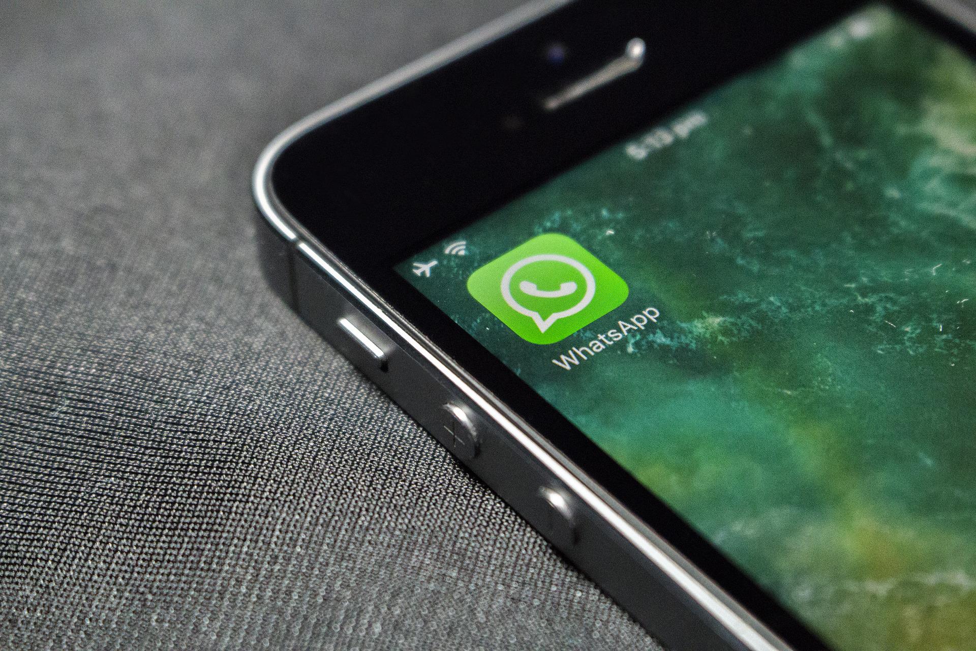 Vai ser possível usar o WhatsApp em até dez aparelhos, mas só se pagar