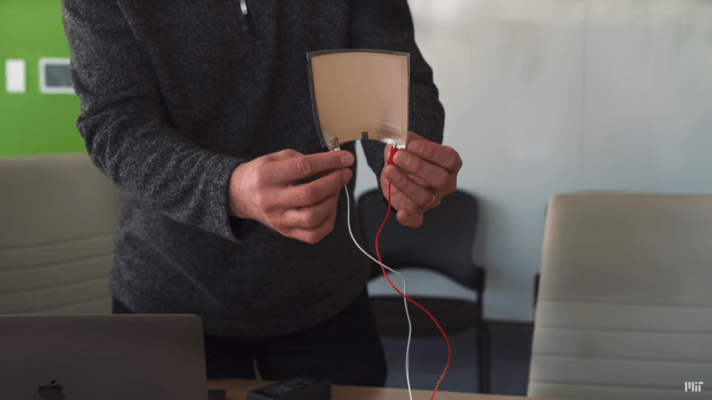 MIT desenvolve alto-falante com espessura de papel