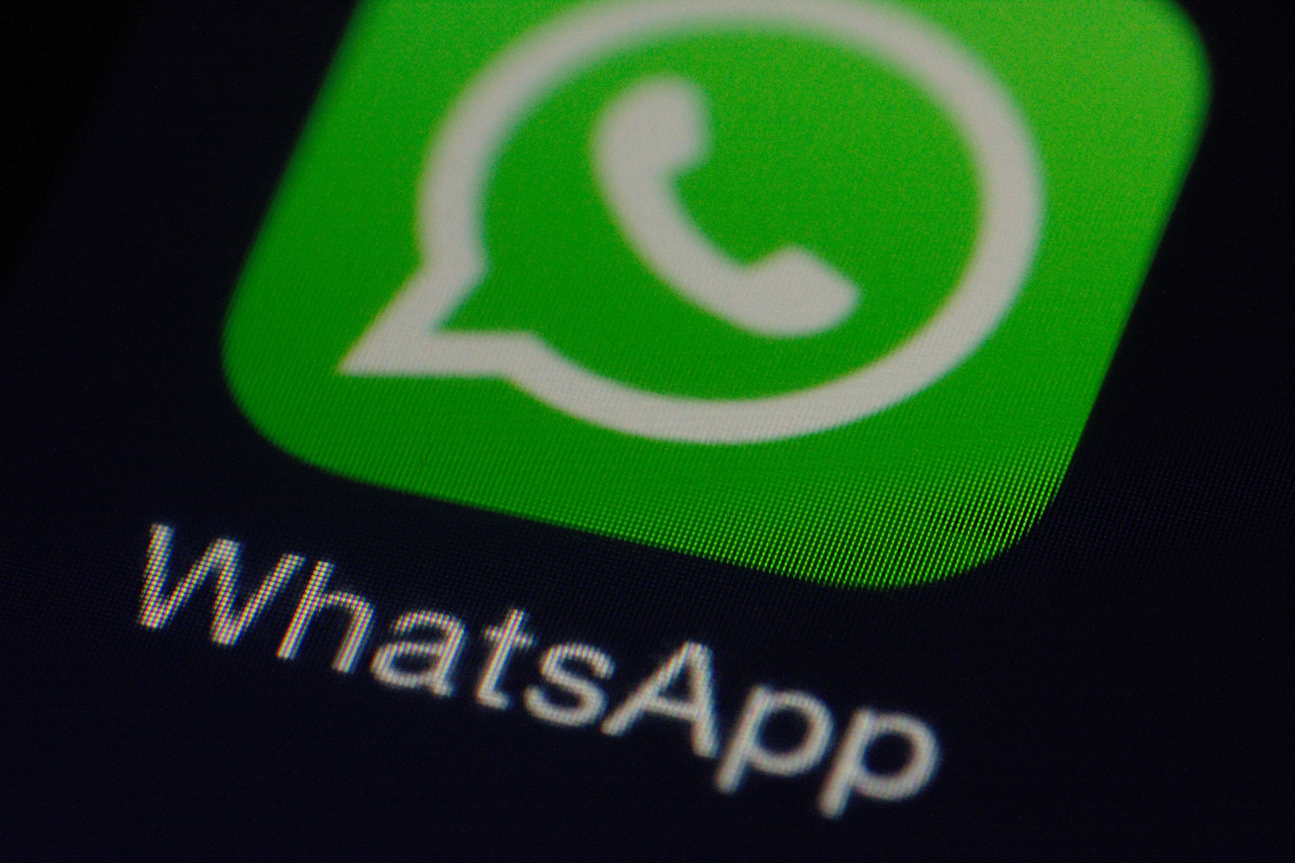 É possível tirar o ‘online’ do WhatsApp? Veja como driblar essa essa função