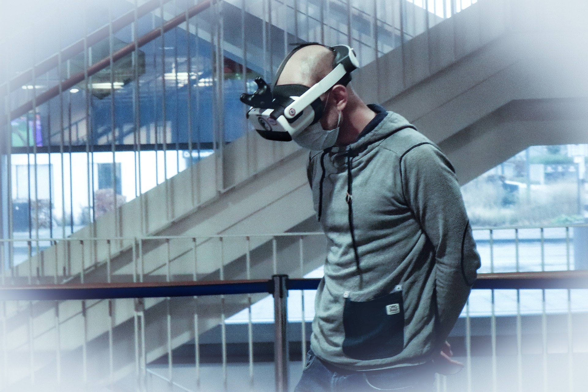Primeira versão do óculos VR da Meta será limitada
