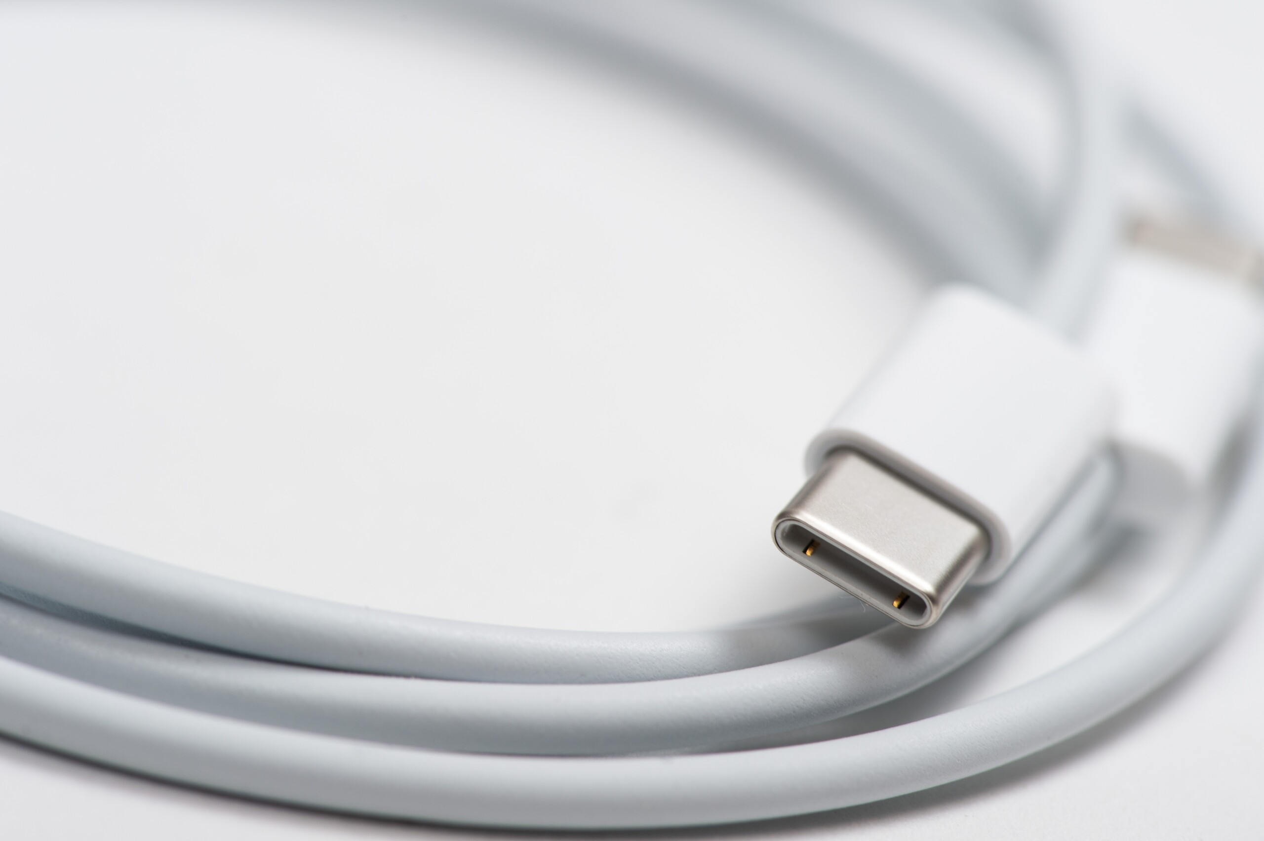 Apple se ve obligada a estandarizar la entrada USB-C en los dispositivos