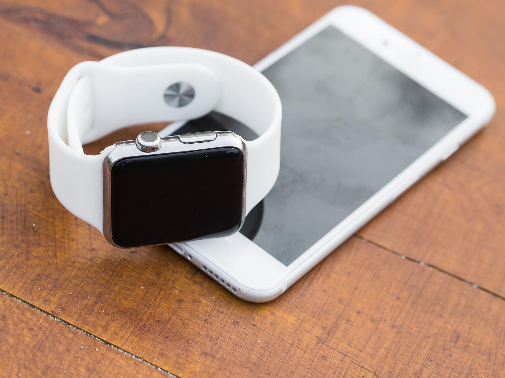 A tecnologia como suporte: Apple Watch terá software de auxílio a pessoas com Parkinson