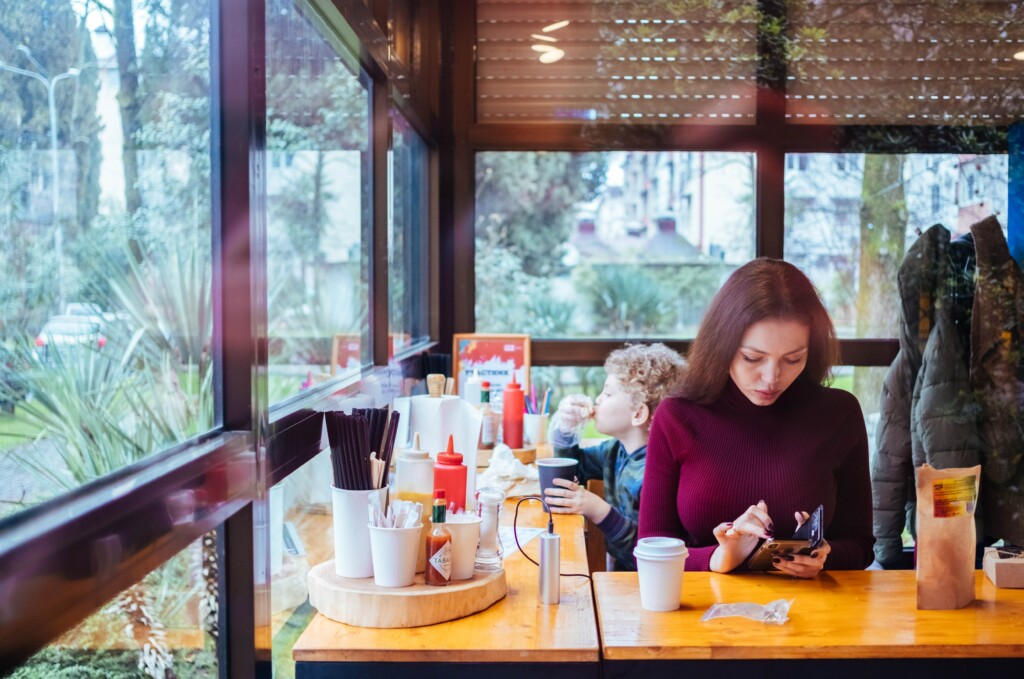 Listamos 7 aplicativos que mostram mercados e restaurantes próximos de você