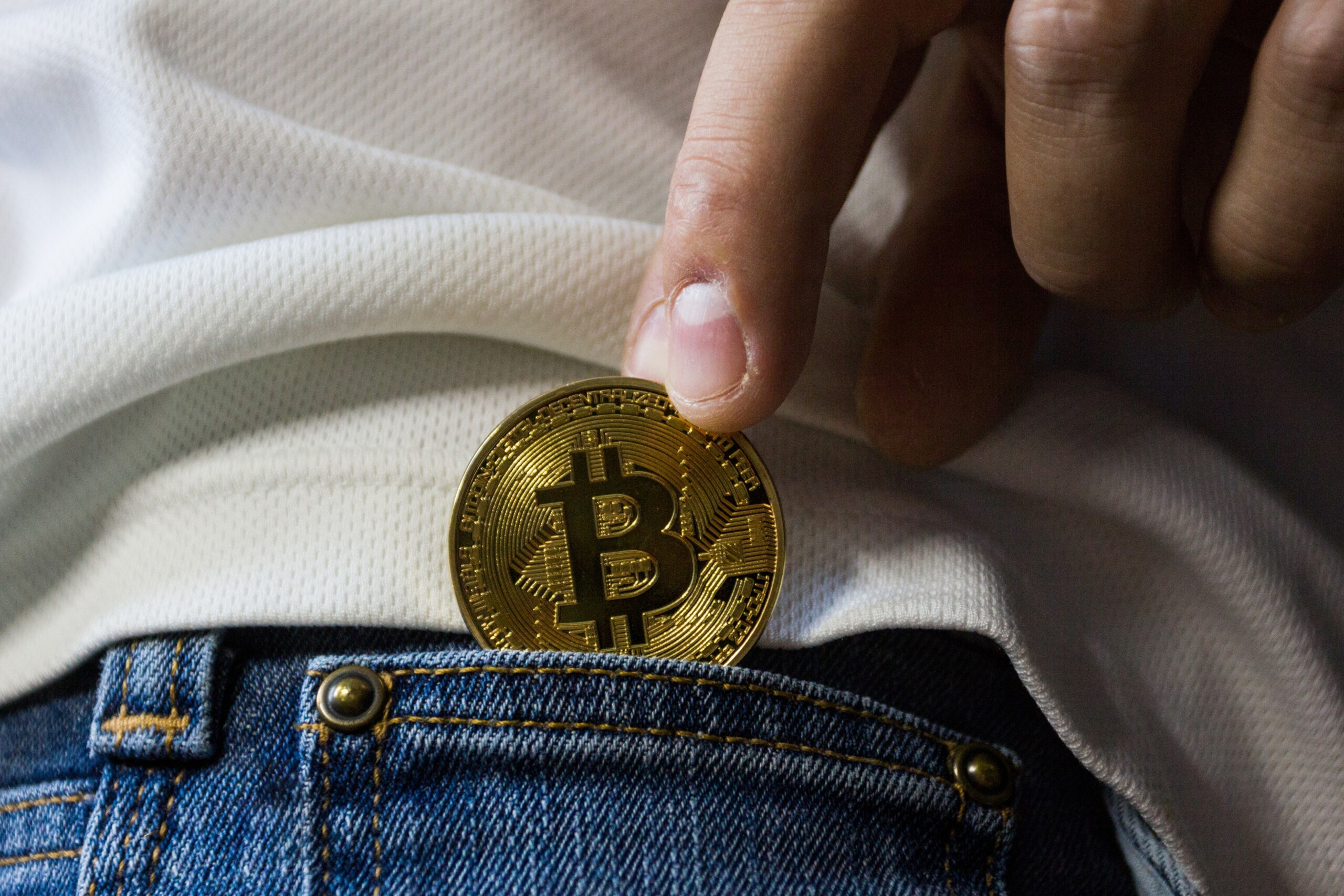 Como comprar e vender Bitcoin? 7 motivos para você investir em Criptomoedas hoje