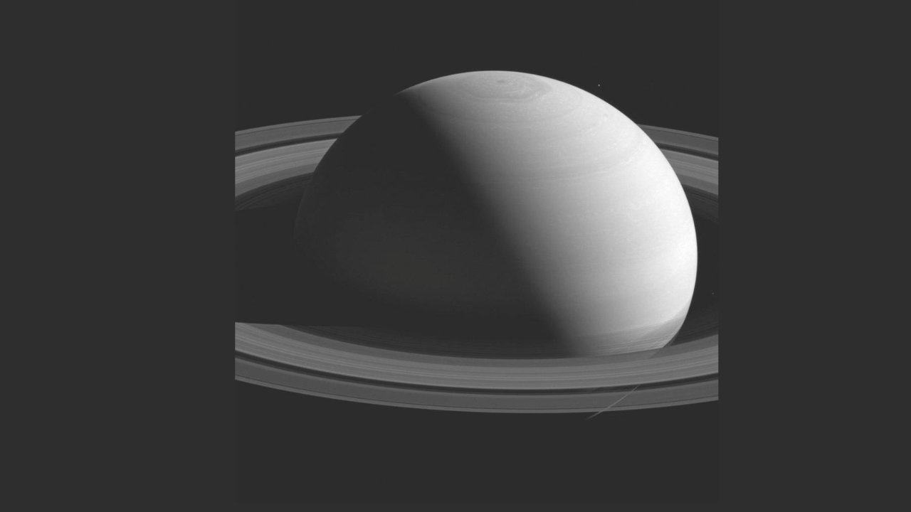 Descoberta a origem dos anéis de Saturno: há milhões de anos choque com antiga lua pode ser o motivo