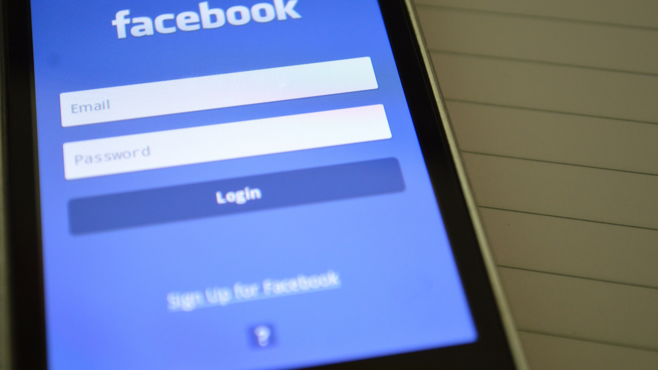 Proteção limitada: Facebook gera dúvidas sobre segurança ao entregar conversas privadas