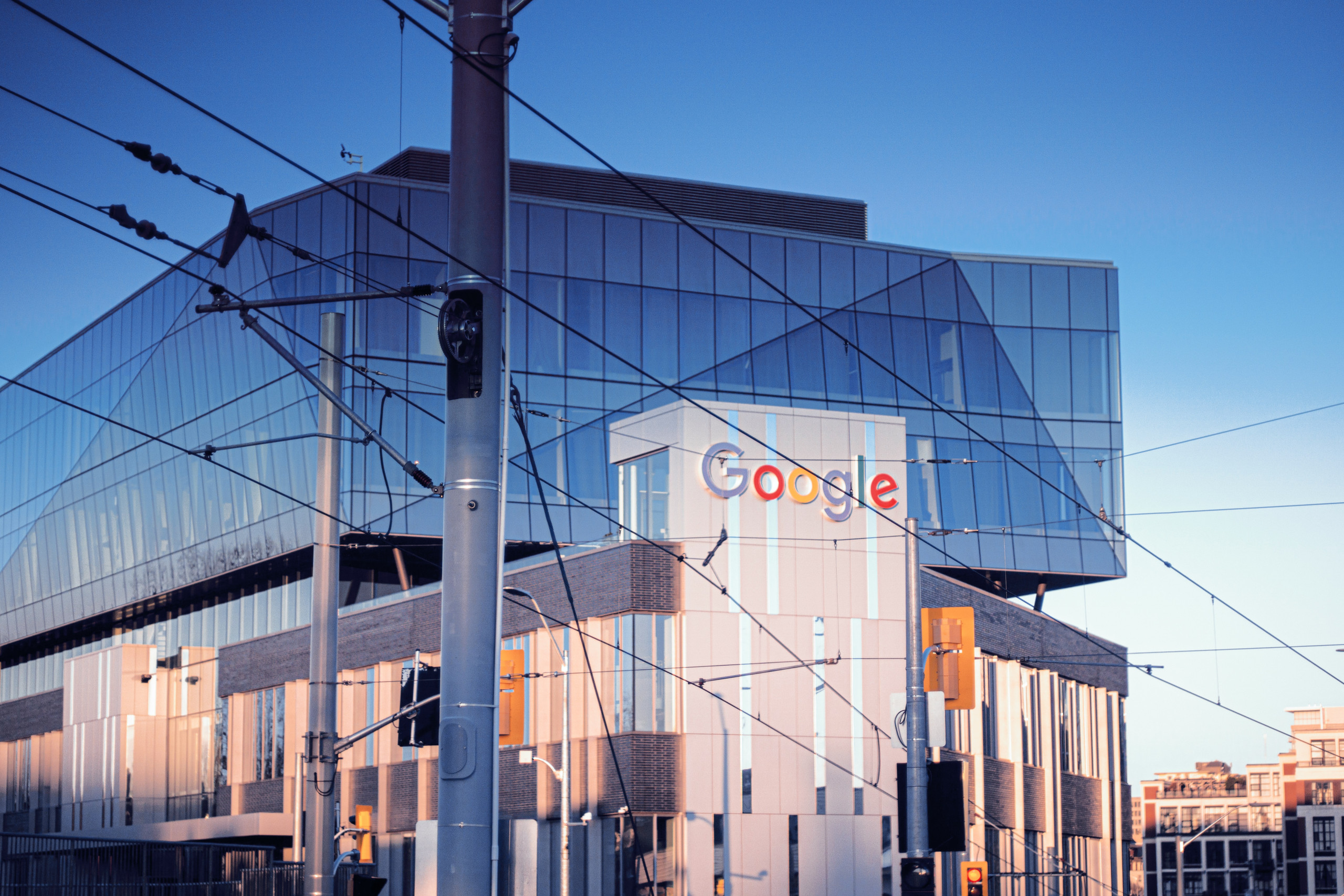 Google está em alerta vermelho com inteligência artificial que pode destruir seu negócio