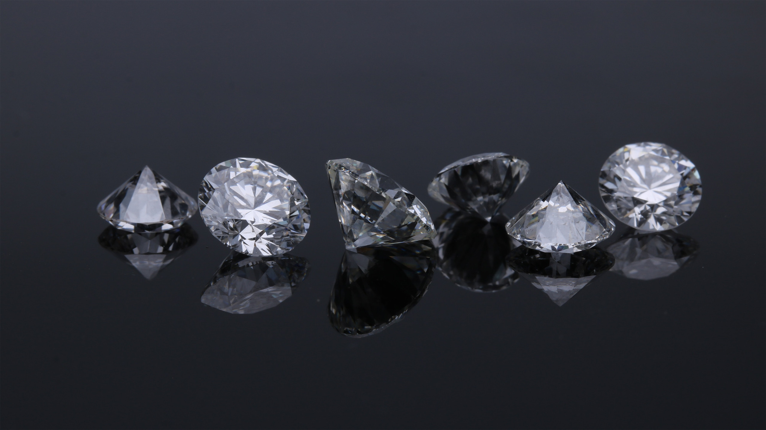 Pesquisadores afirmam que diamante mais duro encontrado na Terra não veio daqui