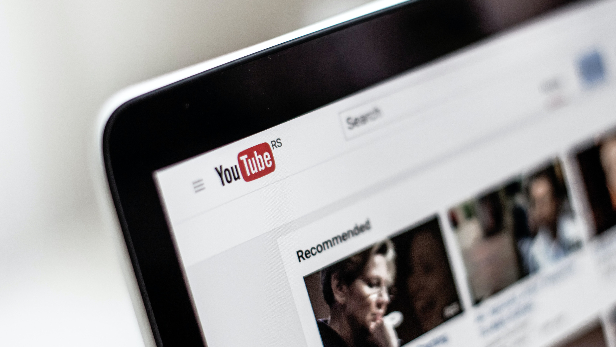 Sem fake news: YouTube inaugura programa de certificado para canais de saúde; confira