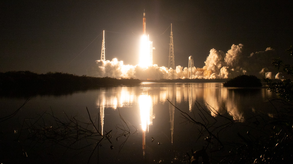 Artemis I no espaço! Após meses de atraso, NASA finalmente da continuidade a sua missão runo à Lua - Imagem: NASA / Bill Ingalls (via Flickr)