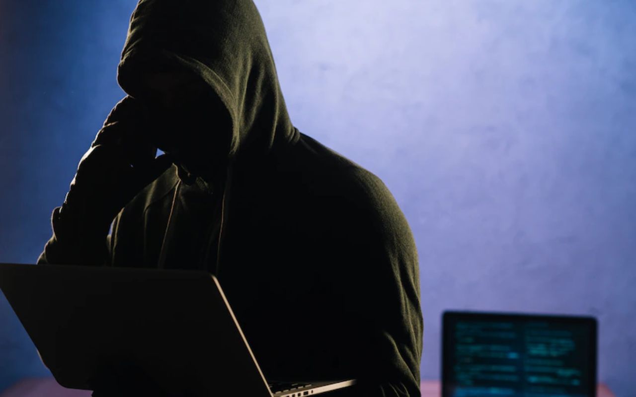 Hackers de elite: russos estão por trás de ataques de ransomware na Ucrânia; ampla experiência em guerra tecnológica