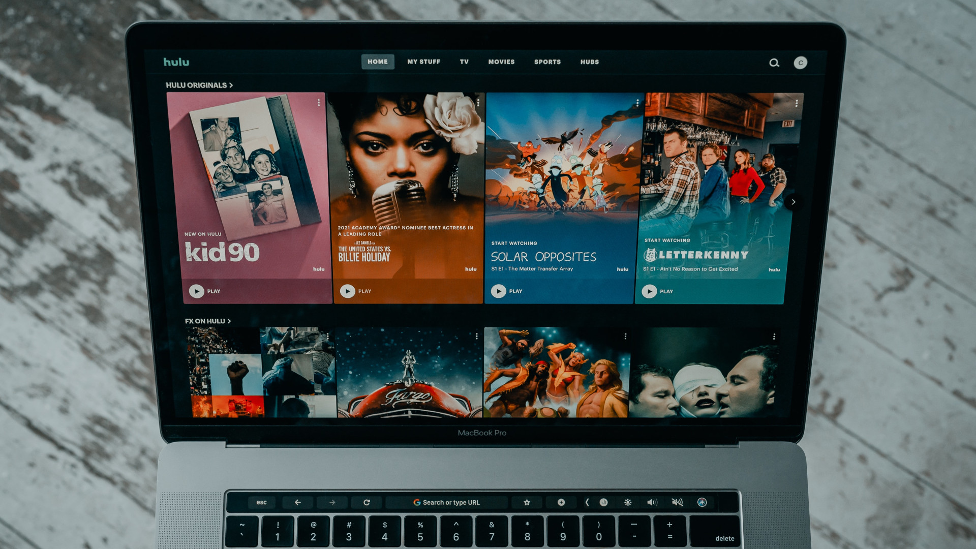 O que são Netflix Codes e como usar? [conteúdo secreto] - Imagem: Tech Daily on Unsplash