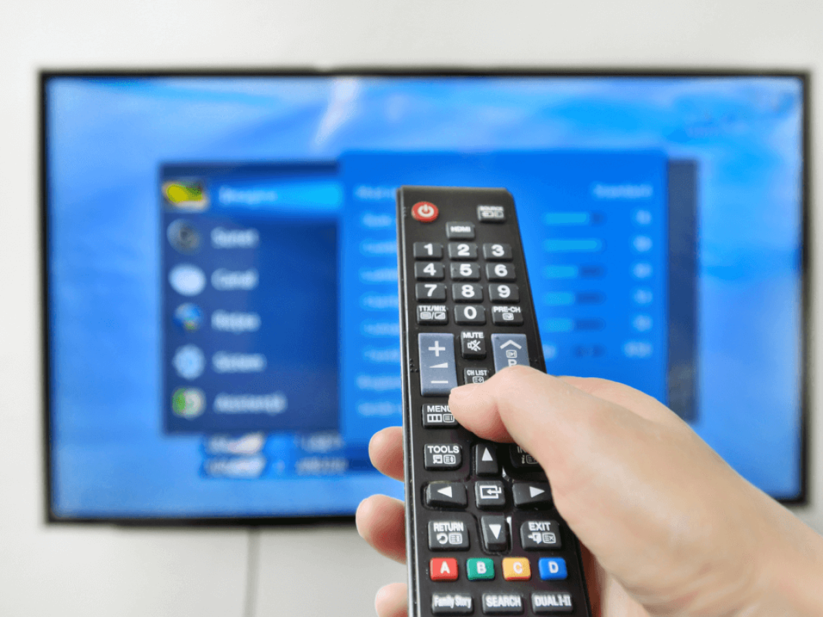 Como baixar aplicativo na Smart TV?