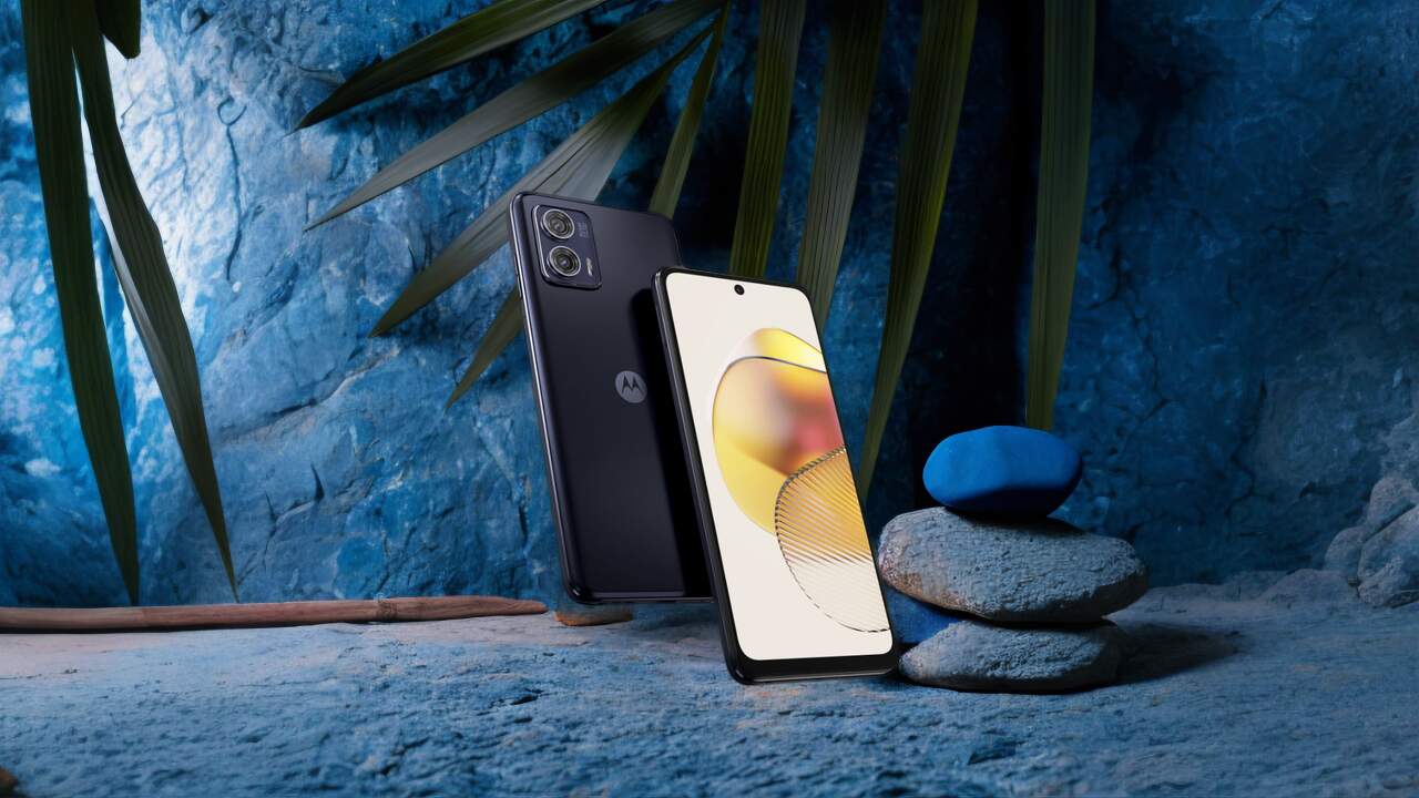 Moto G73 5G é um celular Motorla que custa até 1500 reais