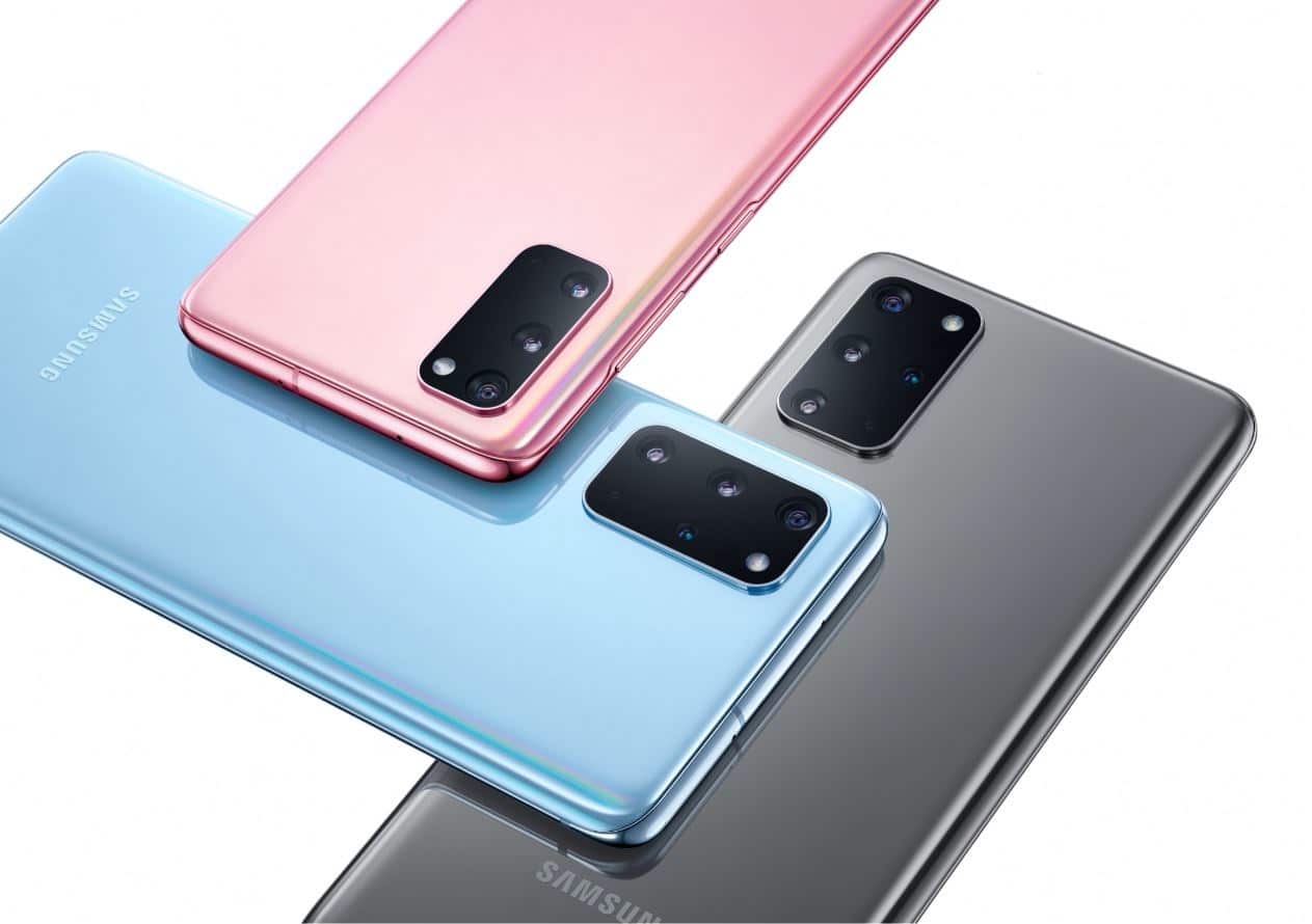3 modelos do Samsung S20, nas cores rosa, azul e cinza