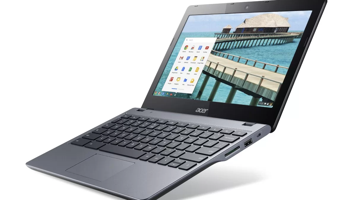 Visão lateral do Chromebook Acer na cor prata