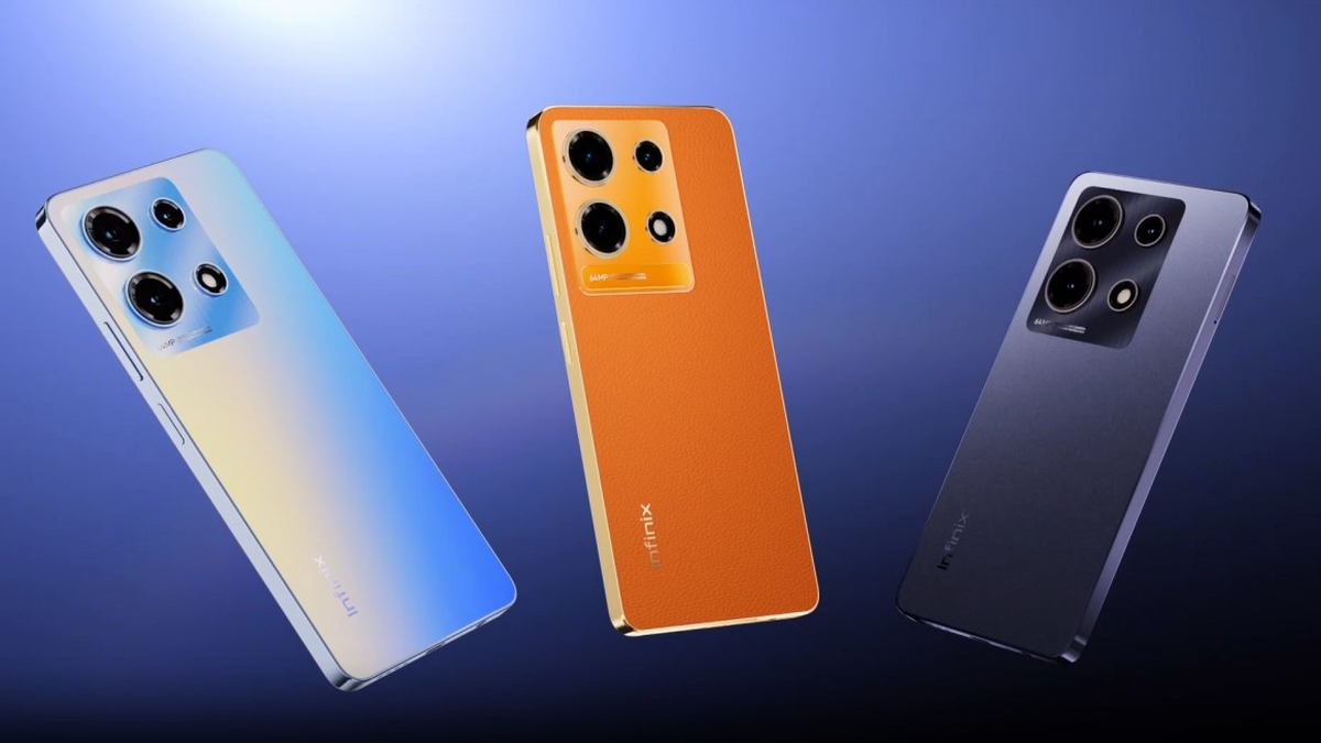 Da esquerda para direita, celular Infinix Note 30 5G 256GB na cor azul, laranja e na cor preta