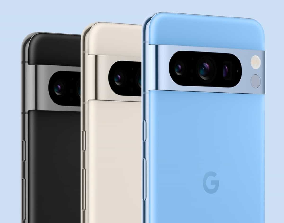 Celulares Google Pixel 8 e 8 Pro nas cores preta, branca e azul, respectivamente