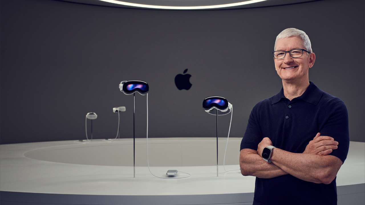 Tim Cook na WWDC23 anunciando os lançamentos da Apple, incluindo o Apple Vision