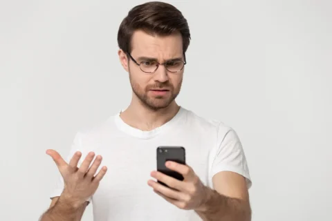 Como resetar o celular Samsung travado? Guia simples para resolver o problema!