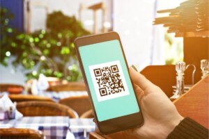 Vírus troca QR Code e Pix Copia e Cola em e-commerces brasileiros; 90 sites já foram infectados